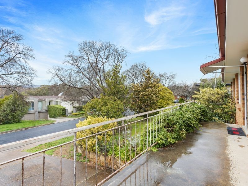 16 Parker Street, Curtin ACT 2605