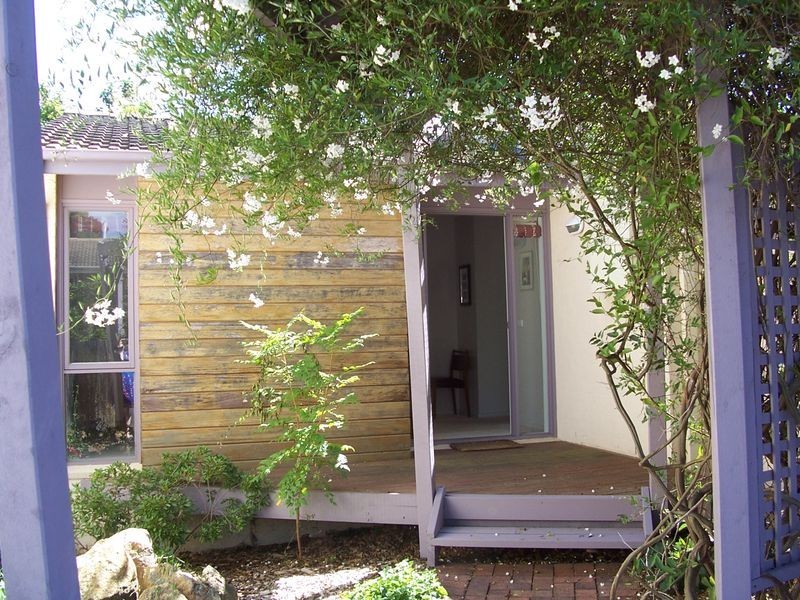2/25 Carstensz Street, Griffith ACT 2603