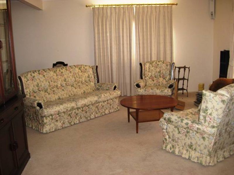 37 Rowntree Crescent, Isaacs ACT 2607