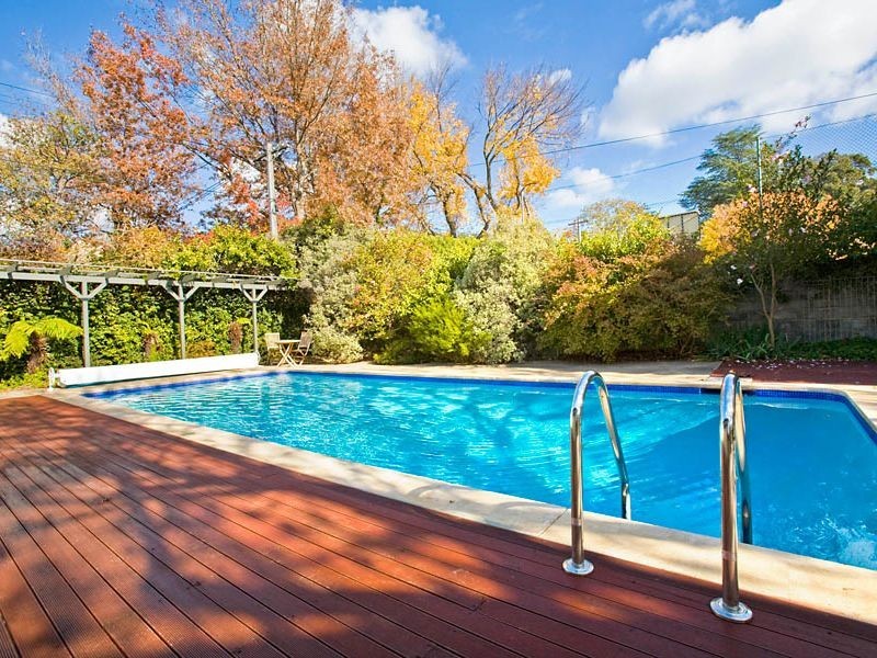 6 Nares Crescent, Forrest ACT 2603