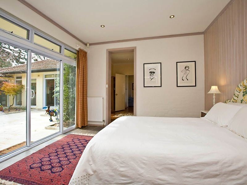 6 Nares Crescent, Forrest ACT 2603