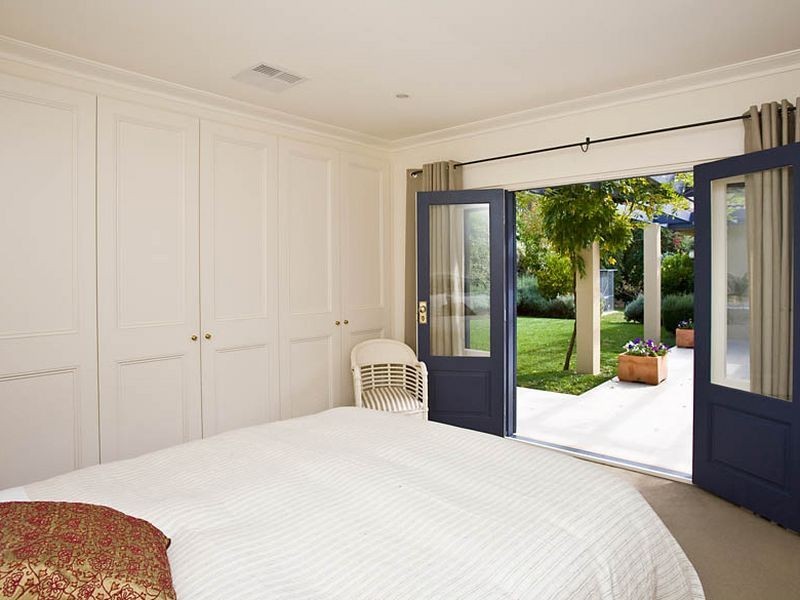 12 Roebuck Street, Red Hill ACT 2603