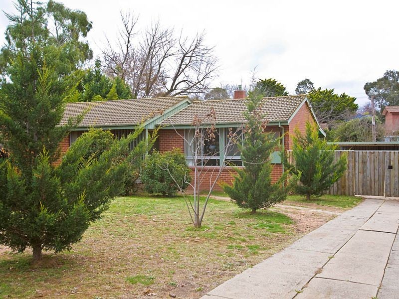 136 Goyder Street, Narrabundah ACT 2604