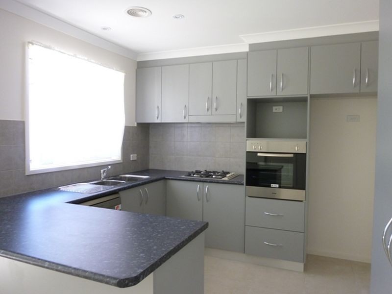 87 Henry Kendall Street, Franklin ACT 2913