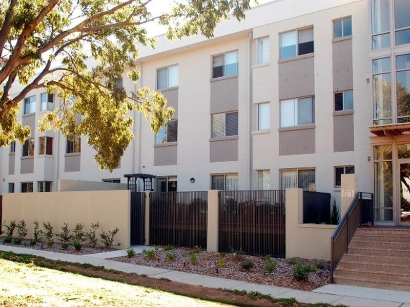 54/14 National Circuit, Barton ACT 2600