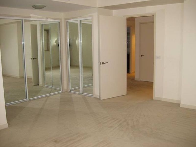 54/14 National Circuit, Barton ACT 2600