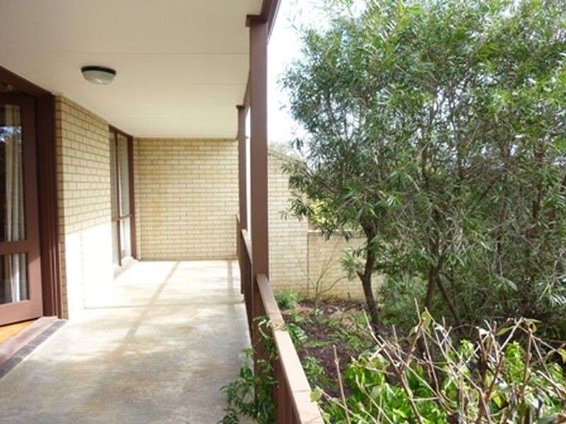 8/12 Teague Street, Cook ACT 2614