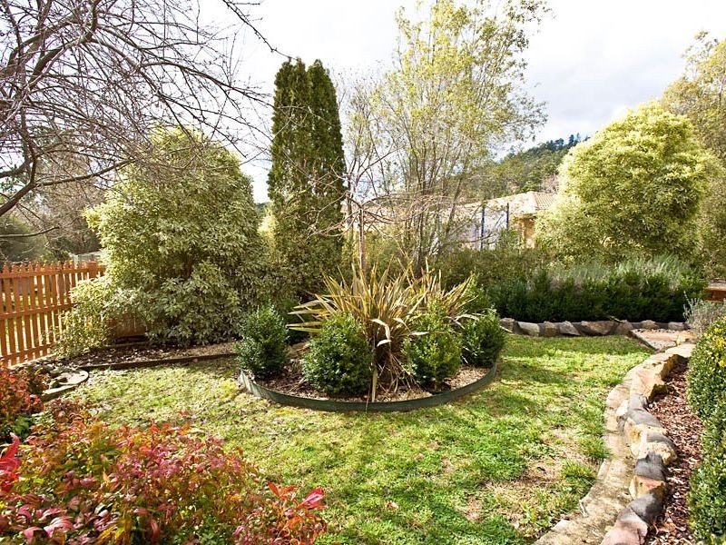 37 Rowntree Crescent, Isaacs ACT 2607