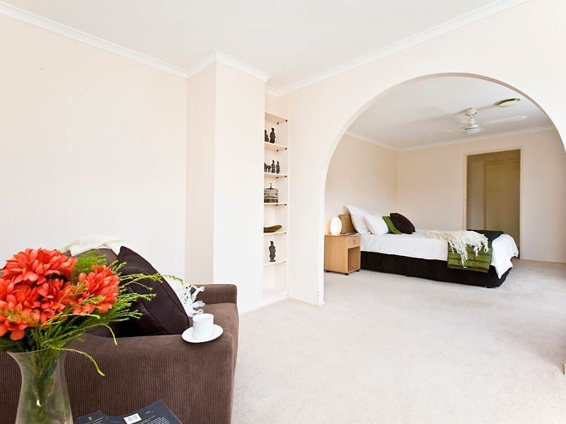 37 Rowntree Crescent, Isaacs ACT 2607