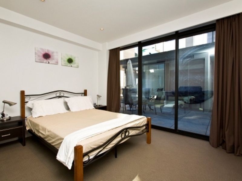 4/11 Sydney Avenue, Barton ACT 2600
