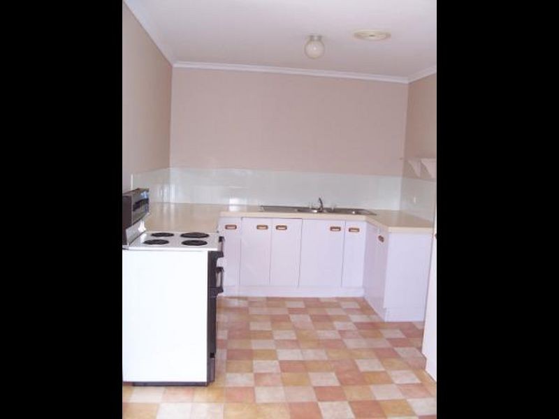 4 Myles Close, Calwell ACT 2905