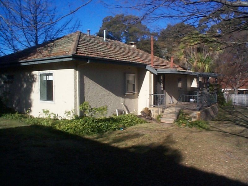 30 Durville Crescent, Griffith ACT 2603