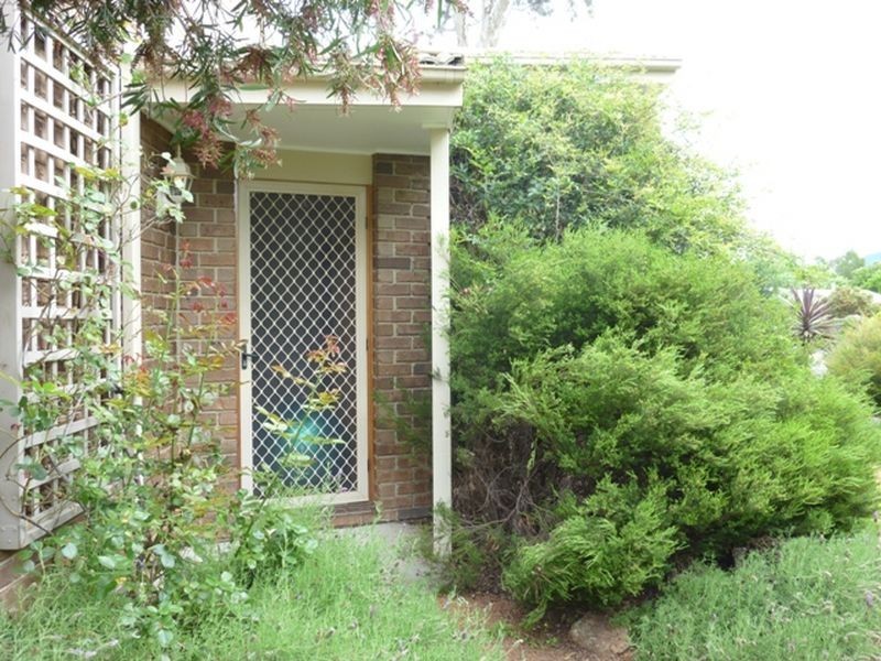 11 Adcock Place, Banks ACT 2906