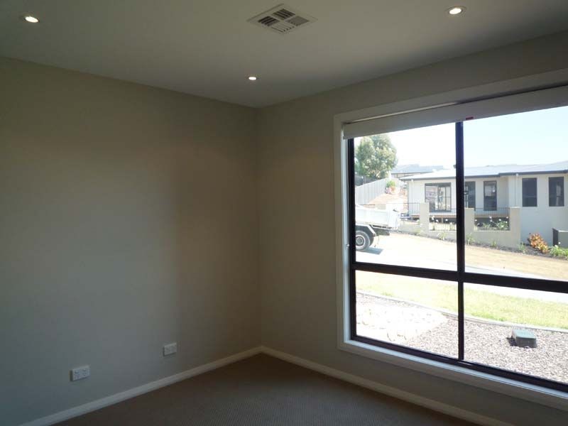 251 Bicentennial Drive, Jerrabomberra NSW 2619