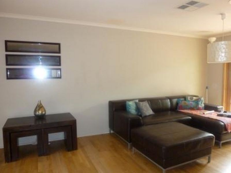 9 Freda Gibson Circuit, Theodore ACT 2905