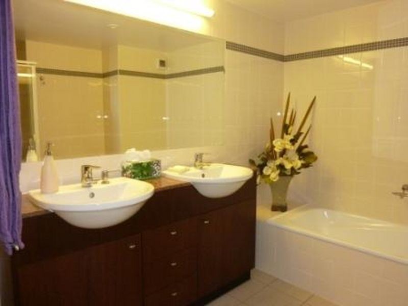 60/14 National Circuit, Barton ACT 2600