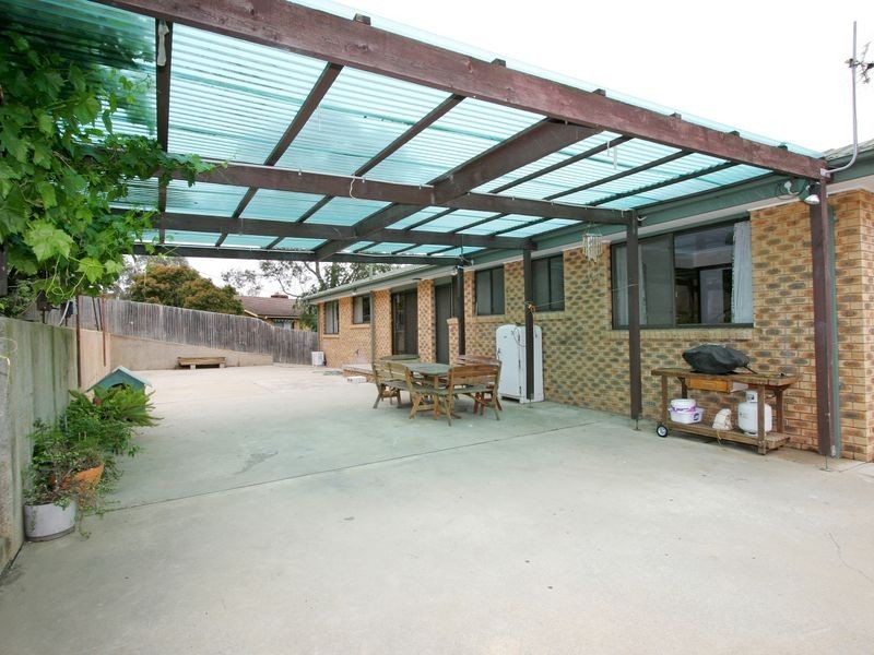 5 Witt Place, Wanniassa ACT 2903