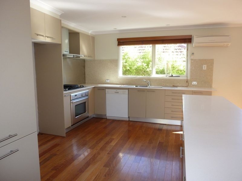 8 Bedford Street, Deakin ACT 2600