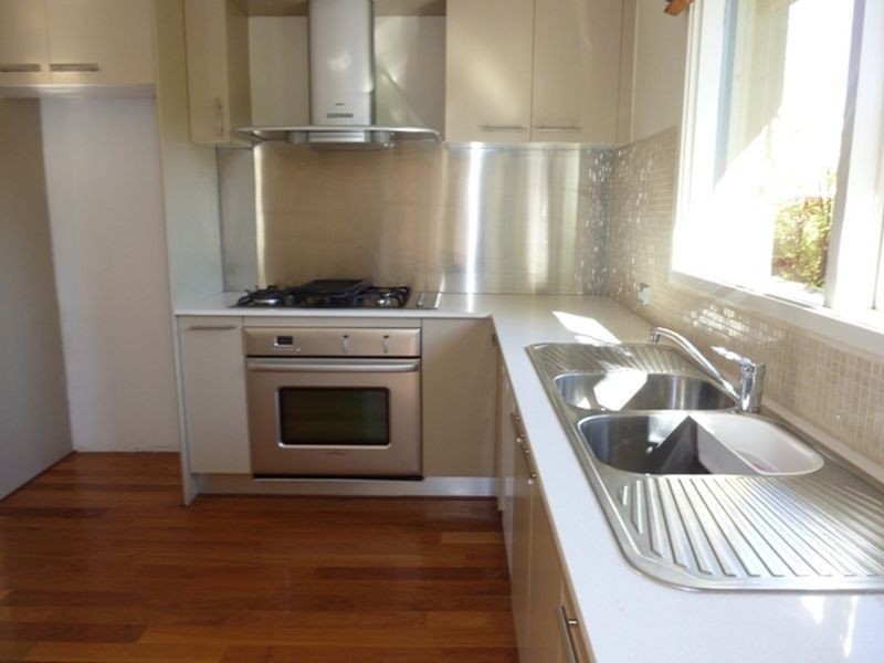 8 Bedford Street, Deakin ACT 2600