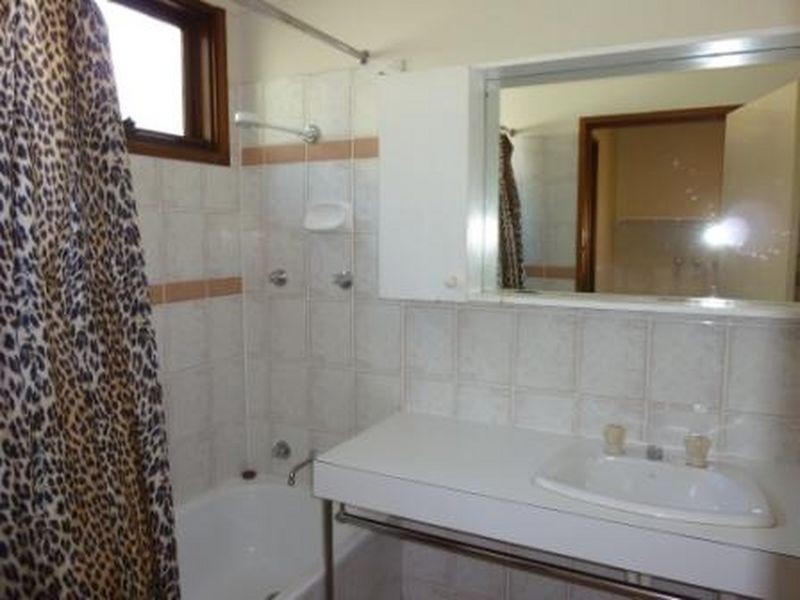 5 Gymea Street, Narrabundah ACT 2604