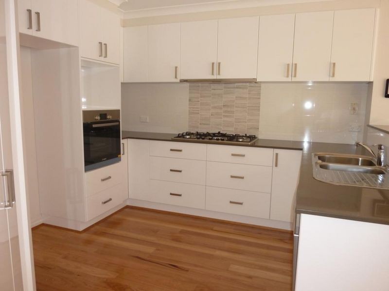 2 Laurence Close, Jerrabomberra NSW 2619