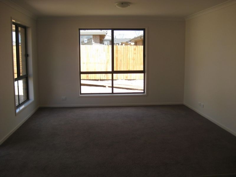 13 John Holt Street, Macgregor ACT 2615