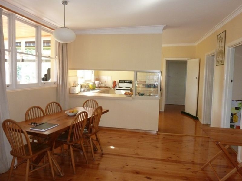 121 Captain Cook Crescent, Narrabundah ACT 2604