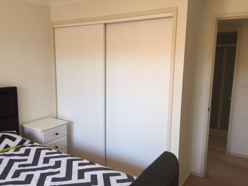 73/44 Jerrabomberra Avenue, Narrabundah ACT 2604