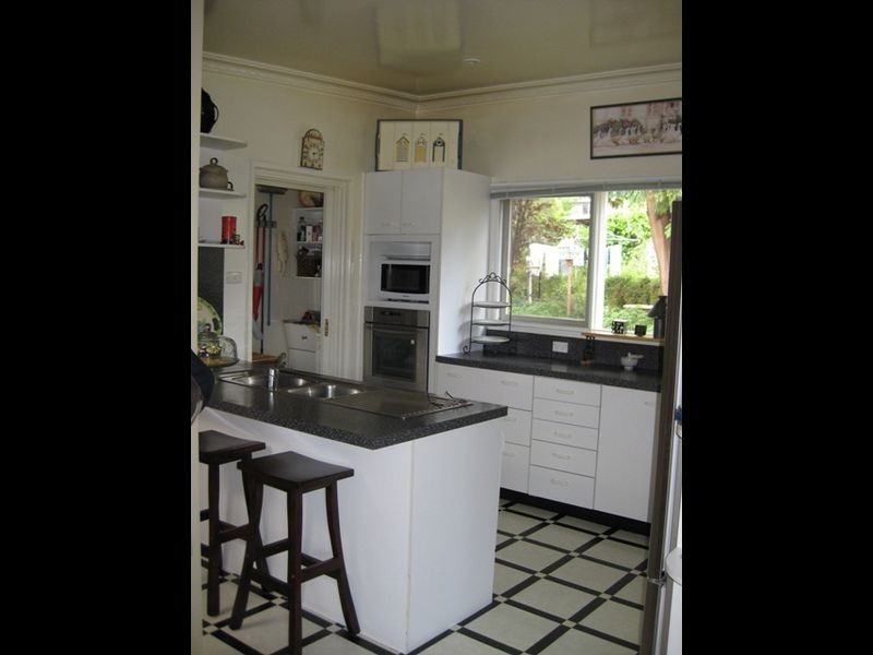 11 Mosman Place, Narrabundah ACT 2604