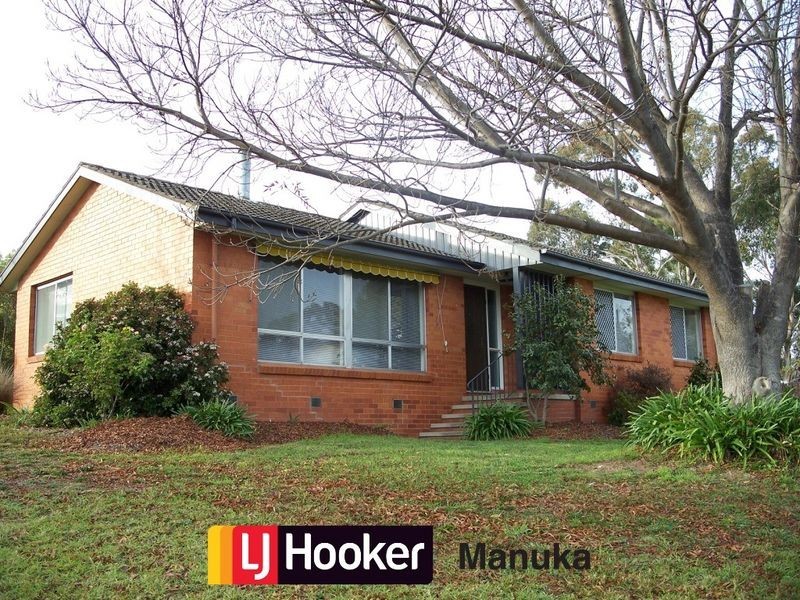 6 Enderby Street, Mawson ACT 2607