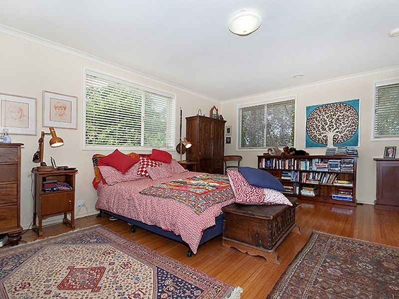 2 Nelson Place, Curtin ACT 2605