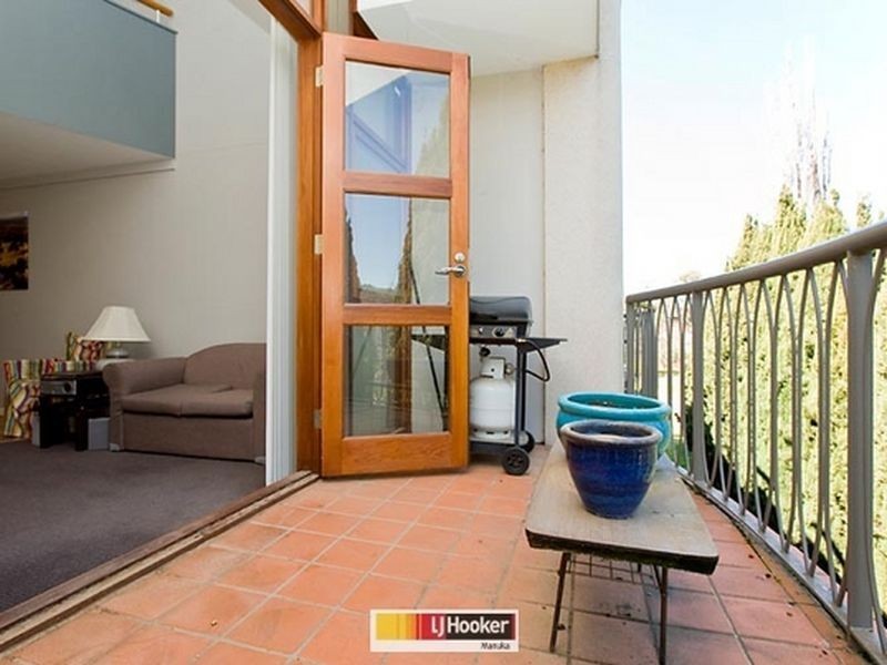 57/18 Captain Cook Crescent, Griffith ACT 2603