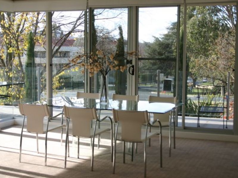 3/32 Canberra Avenue, Forrest ACT 2603