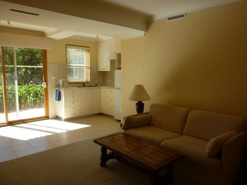 9 Sirius Place, Red Hill ACT 2603