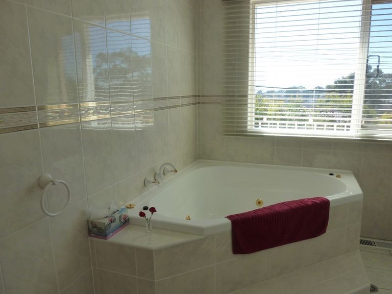 9 Sirius Place, Red Hill ACT 2603