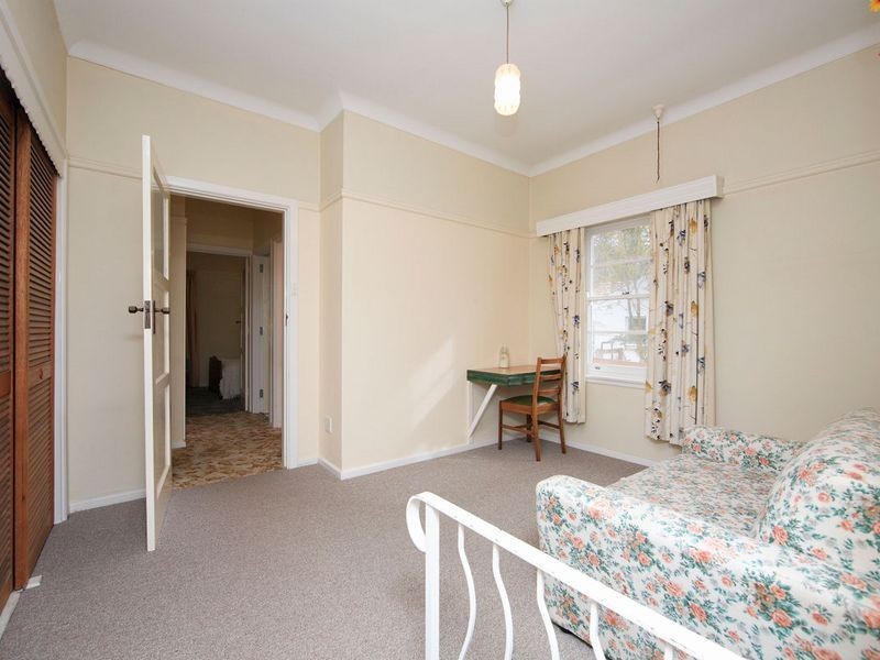 73 Captain Cook Crescent, Griffith ACT 2603