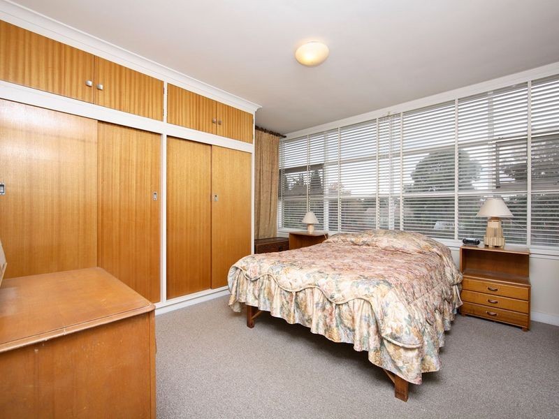 73 Captain Cook Crescent, Griffith ACT 2603