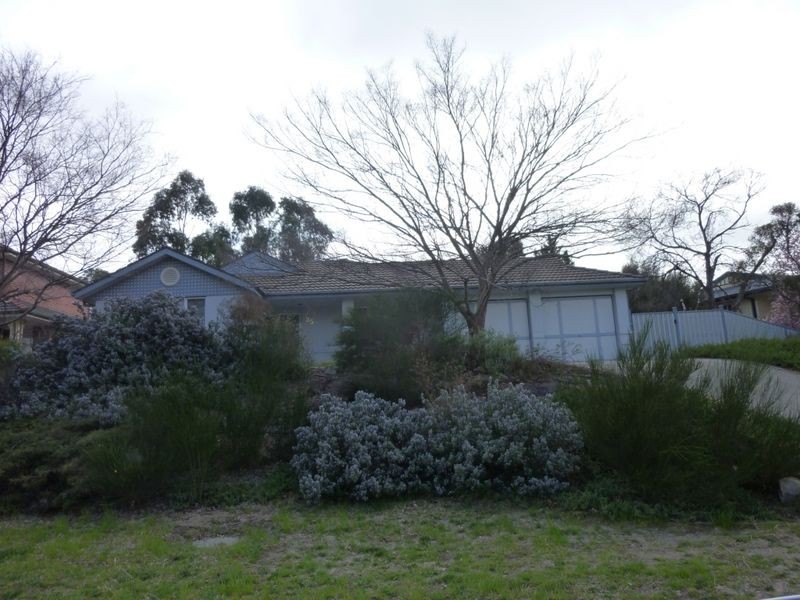 25 Clare Dennis Avenue, Gordon ACT 2906