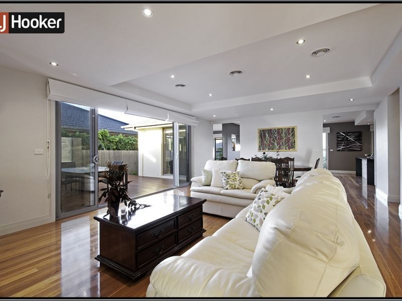 24 Helen Turner Street, Gungahlin ACT 2912
