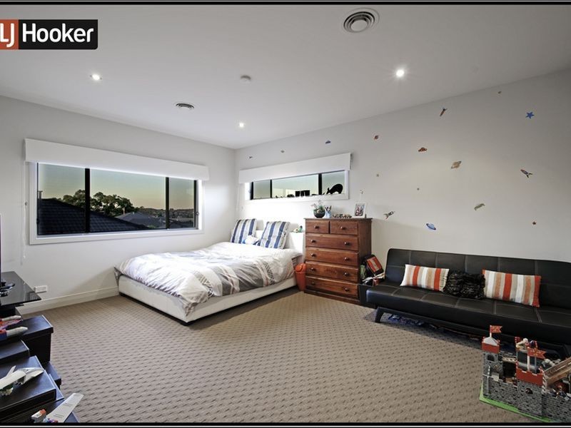 24 Helen Turner Street, Gungahlin ACT 2912