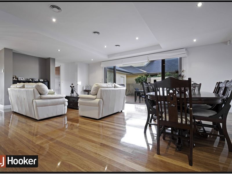 24 Helen Turner Street, Gungahlin ACT 2912