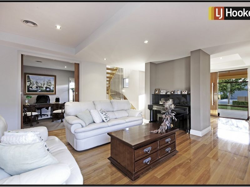 24 Helen Turner Street, Gungahlin ACT 2912