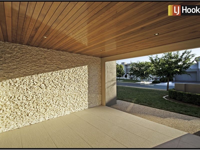 24 Helen Turner Street, Gungahlin ACT 2912