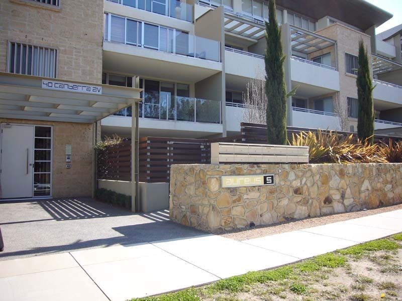 40/40 Canberra Avenue, Forrest ACT 2603