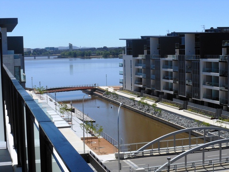 17/27 Eastlake Parade, Kingston ACT 2604