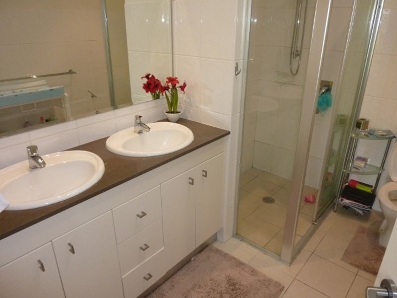 2/59 Hodgson Crescent, Pearce ACT 2607