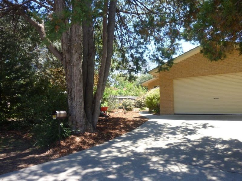 2B Dennes Place, Lyons ACT 2606