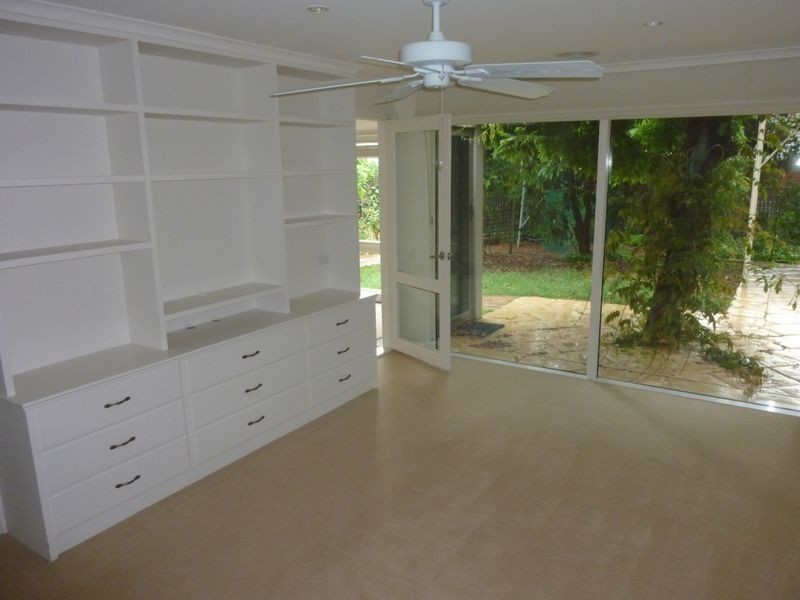 11 Cambage Street, Yarralumla ACT 2600