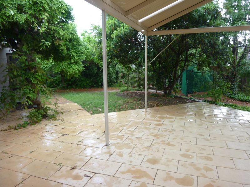 11 Cambage Street, Yarralumla ACT 2600