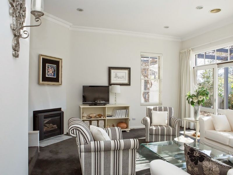 2 Stuart Street, Griffith ACT 2603